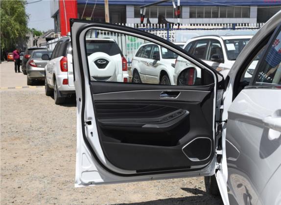艾瑞泽5 2019款 1.5L 手动新自在版 国V 车厢座椅   前门板