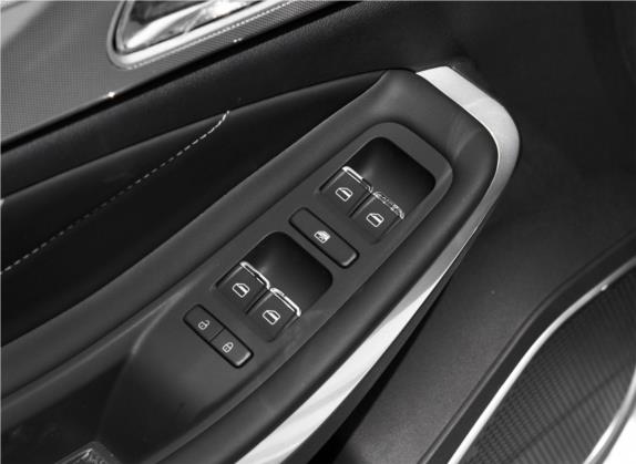 艾瑞泽5 2019款 1.5L 手动新自在版 国V 车厢座椅   门窗控制