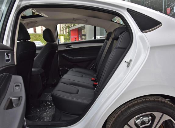 艾瑞泽5 2019款 PRO 1.5L CVT自在版 国VI 车厢座椅   后排空间