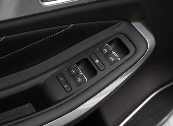艾瑞泽5 2019款 改款PRO 1.5L 手动青春版 国VI 车厢座椅   门窗控制