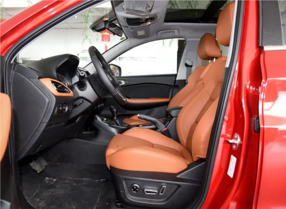 瑞虎7 2016款 2.0L CVT耀臻版 车厢座椅   前排空间