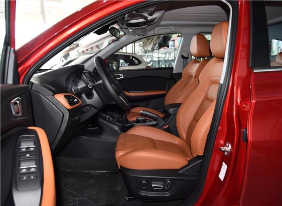 瑞虎7 2016款 1.5T 手动耀臻版 车厢座椅   前排空间