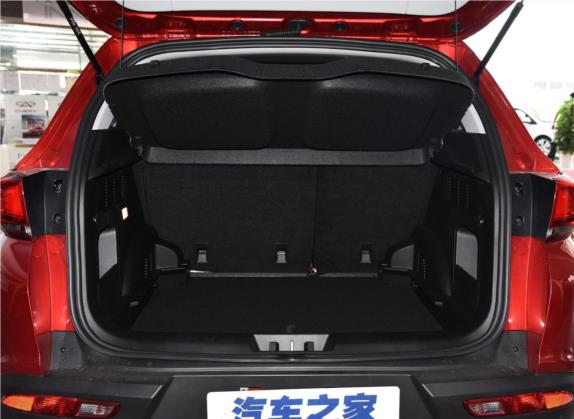 瑞虎7 2016款 1.5T 手动耀臻版 车厢座椅   后备厢