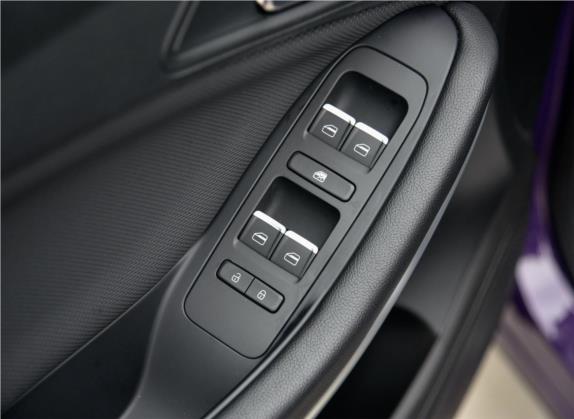 瑞虎7 2017款 SPORT 1.5T 自动豪华版 车厢座椅   门窗控制