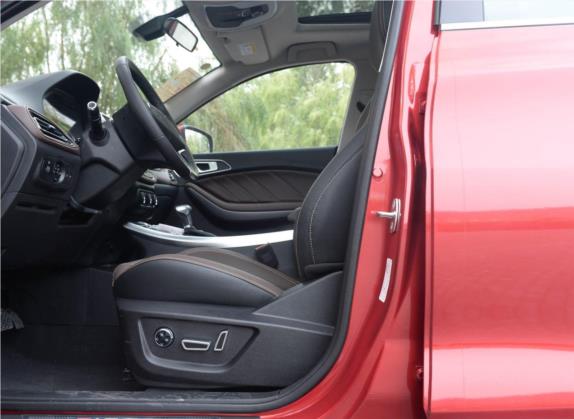 瑞虎7 2018款 1.5T 自动豪华版 国V 车厢座椅   前排空间