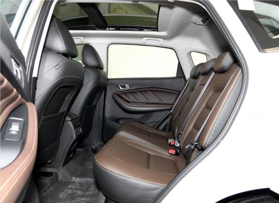 瑞虎7 2018款 1.5T 手动精英版 国V 车厢座椅   后排空间