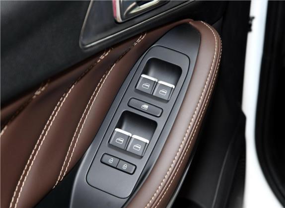 瑞虎7 2018款 1.5T 手动精英版 国V 车厢座椅   门窗控制