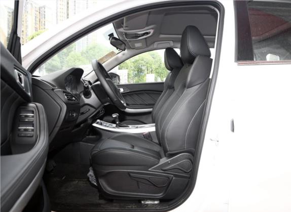 瑞虎7 2019款 7i 1.5T 自动智领版 国VI 车厢座椅   前排空间