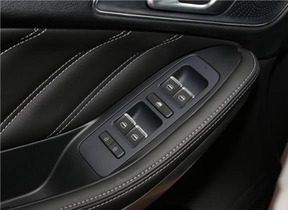 瑞虎7 2019款 7i 1.5T 自动智领版 国VI 车厢座椅   门窗控制