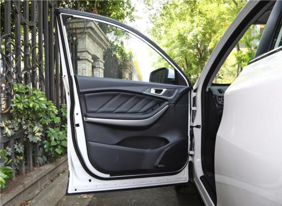 瑞虎7 2019款 7i 1.5T 手动智领版 国VI 车厢座椅   前门板