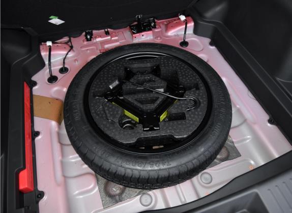 瑞虎7 2020款 神行版 1.5T CVT神行1号 其他细节类   备胎