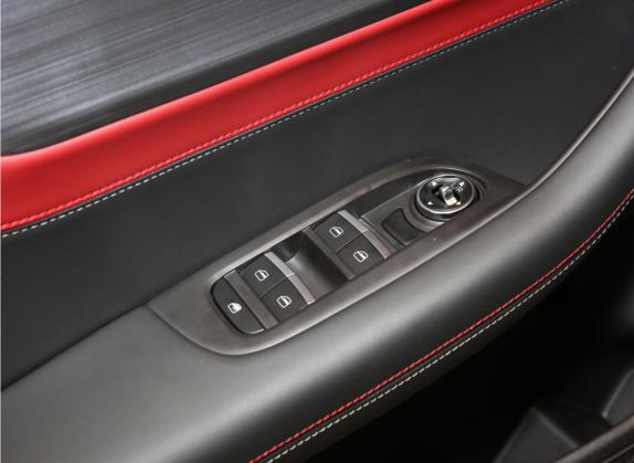 瑞虎7 2021款 超能版 1.6T DCT超能勇士 车厢座椅   门窗控制