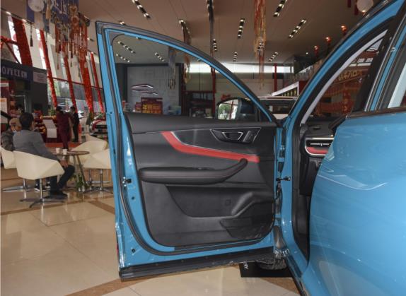 瑞虎7 2022款 超能版 1.6T DCT超能英雄 车厢座椅   前门板