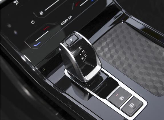 瑞虎7 2022款 超能版 1.6T DCT超能勇士+ 中控类   挡把
