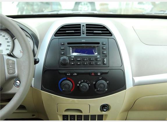瑞虎 2007款 1.8L 手动舒适型 中控类   中控台