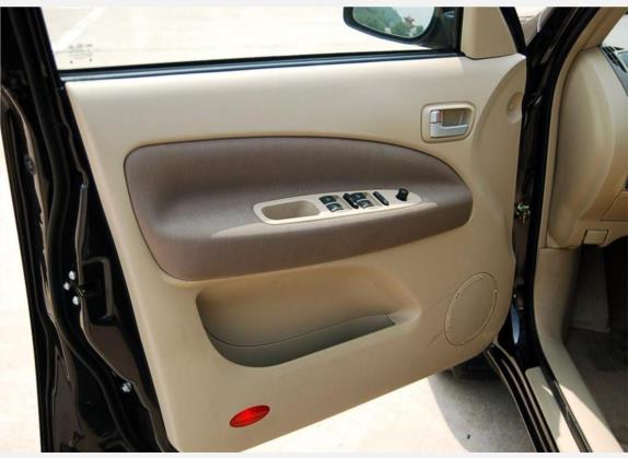 瑞虎 2007款 1.8L 手动豪华型 车厢座椅   前门板