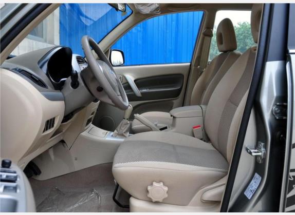 瑞虎 2009款 经典版 1.6L 手动舒适型 车厢座椅   前排空间