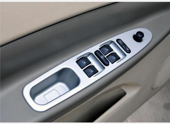 瑞虎 2009款 经典版 1.6L 手动舒适型 车厢座椅   门窗控制