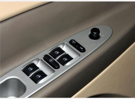 瑞虎 2009款 经典版 1.8L 手动豪华型 车厢座椅   门窗控制