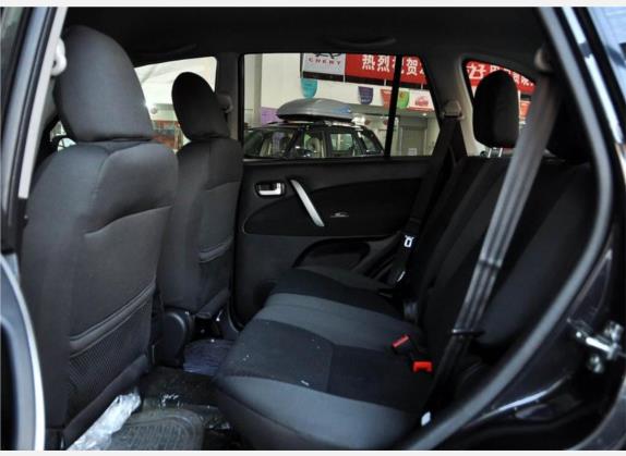 瑞虎 2010款 DR欧版 2.0L 自动舒适型 车厢座椅   后排空间