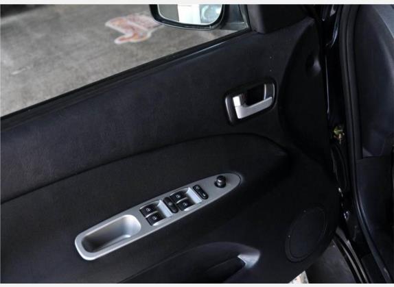 瑞虎 2010款 DR欧版 2.0L 自动舒适型 车厢座椅   门窗控制