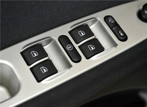 瑞虎 2010款 DR欧版 2.0L 自动豪华型 车厢座椅   门窗控制