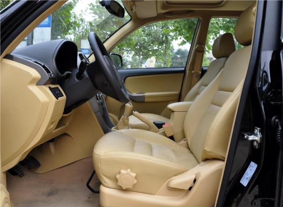 瑞虎 2010款 精英版 1.6S 手动豪华型 车厢座椅   前排空间