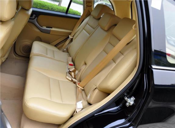 瑞虎 2010款 精英版 1.6S 手动豪华型 车厢座椅   后排空间