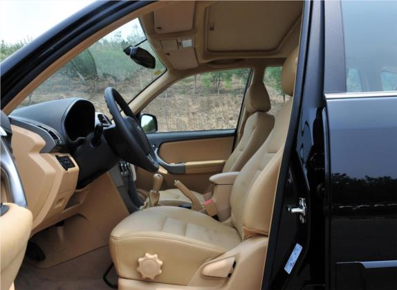 瑞虎 2011款 精英版 1.6L 手动豪华型DVVT 车厢座椅   前排空间