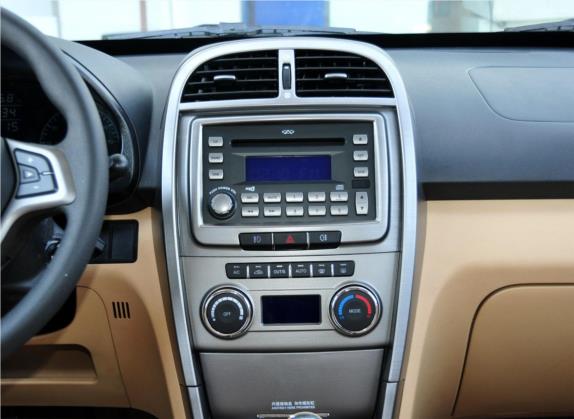 瑞虎 2012款 精英版 1.6L 手动舒适型DVVT 中控类   中控台