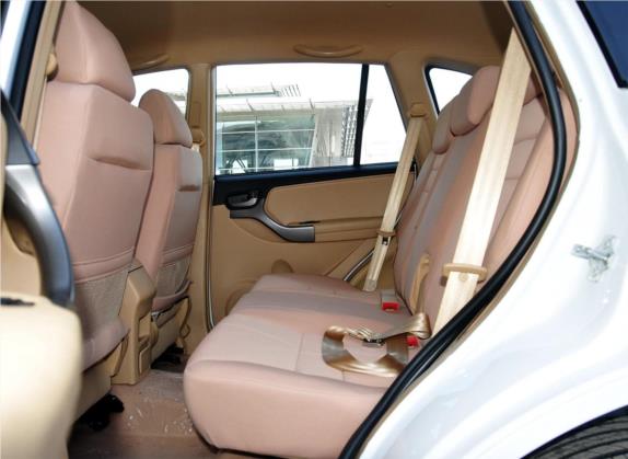 瑞虎 2012款 精英版 1.6L 手动舒适型DVVT 车厢座椅   后排空间