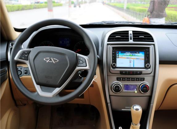 瑞虎 2012款 精英版 1.6L 手动豪华型DVVT 中控类   驾驶位