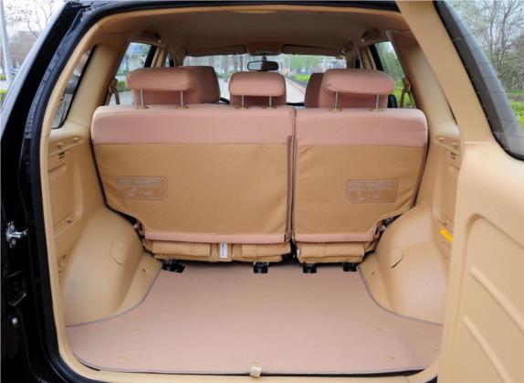 瑞虎 2012款 精英版 1.6L 手动豪华型DVVT 车厢座椅   后备厢