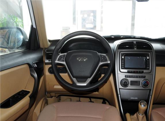 瑞虎 2012款 精英版 改款 1.6L 手动舒适型DVVT 中控类   驾驶位