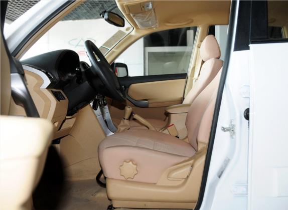 瑞虎 2012款 精英版 改款 1.6L 手动舒适型DVVT 车厢座椅   前排空间