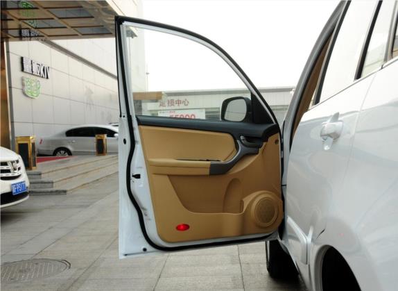 瑞虎 2012款 精英版 改款 1.6L CVT舒适型DVVT 车厢座椅   前门板
