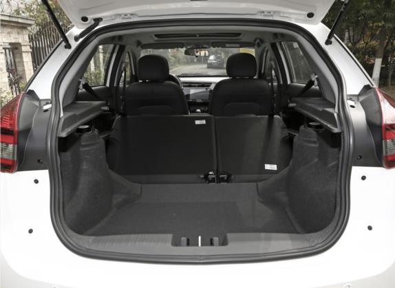 瑞虎3x 2021款 钻石版 1.5L CVT 3克拉 车厢座椅   后备厢