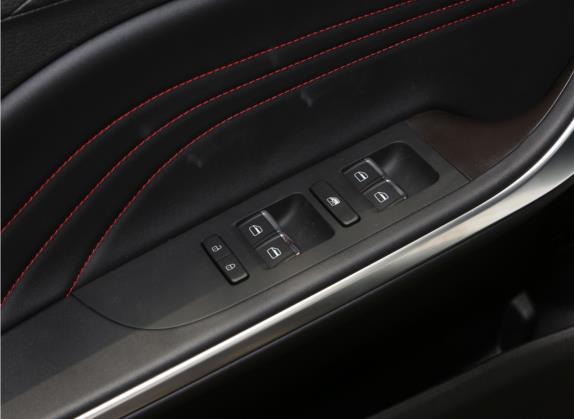 瑞虎3x 2021款 钻石版 1.5L CVT 3克拉 车厢座椅   门窗控制