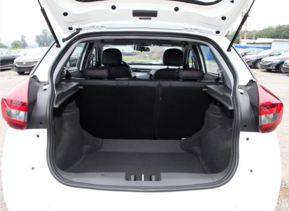 瑞虎3x 2021款 改款 钻石版 1.5L CVT 3克拉I型 车厢座椅   后备厢