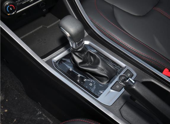 瑞虎3x 2021款 钻石版 1.5L CVT 3克拉II型 中控类   挡把
