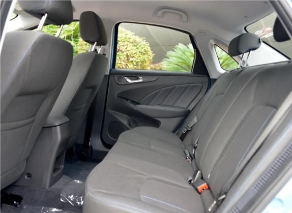 艾瑞泽7e 2016款 1.6L e致尚版 车厢座椅   后排空间