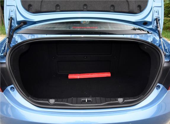 艾瑞泽7e 2016款 1.6L e致享版 车厢座椅   后备厢