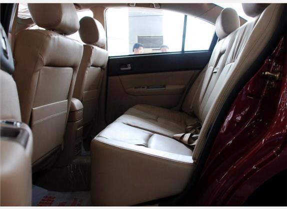 奇瑞A5 2007款 1.8L 手动豪华型 车厢座椅   后排空间