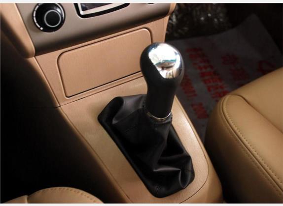 奇瑞A5 2007款 1.8L 手动豪华型 中控类   挡把