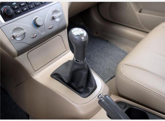 奇瑞A5 2009款 1.5L 精英版 中控类   挡把