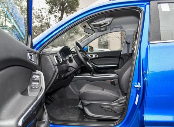 瑞虎5x 2017款 1.5T 手动时尚型 车厢座椅   前排空间