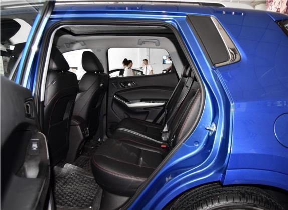瑞虎5x 2017款 1.5T DCT豪华型 车厢座椅   后排空间