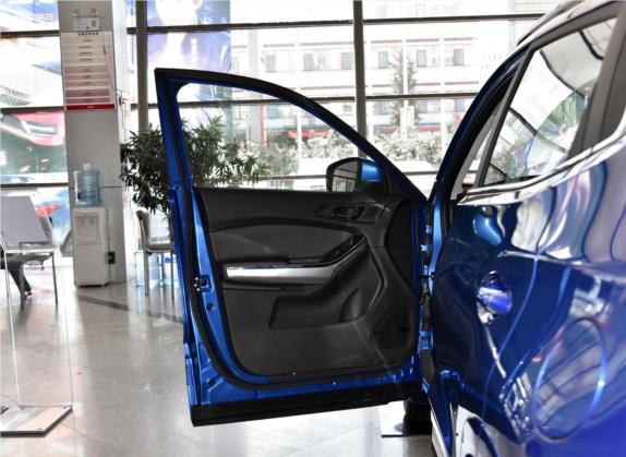 瑞虎5x 2017款 1.5T DCT豪华型 车厢座椅   前门板