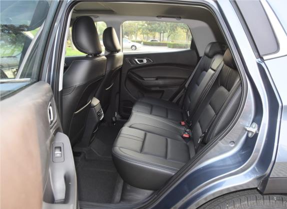 瑞虎5x 2019款 1.5L CVT智耀版 车厢座椅   后排空间