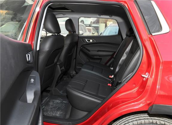瑞虎5x 2019款 1.5L CVT智享版 车厢座椅   后排空间